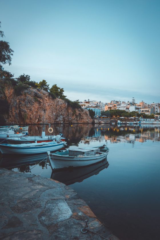 λιμνη του αγιου Νικολαου 